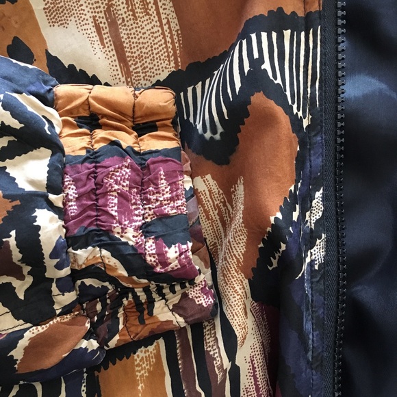 Vintage jacket Silk windbreaker zipper front athletic style jacket abstract - Picture 8 of 8